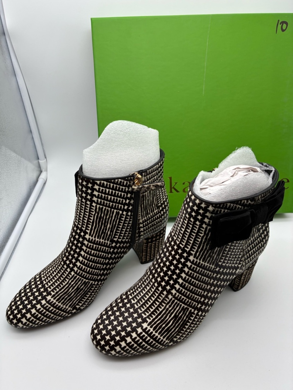 NWB Kate Spade holly bow Black & White Patterned Ankle Boots